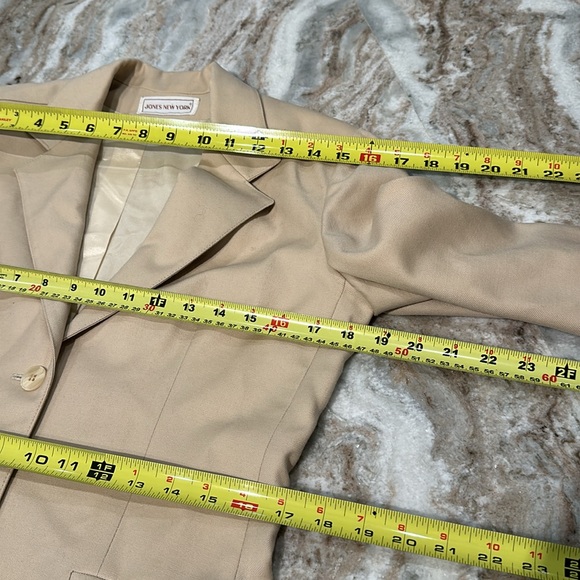 100% Wool Blazer - Picture 6 of 8